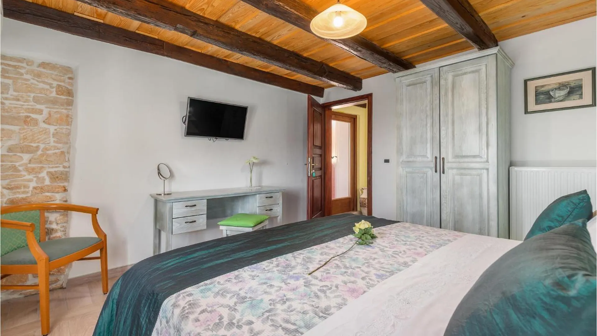 بيت للعطل Awesome Home In Plovanija With Wifi كرواتيا
